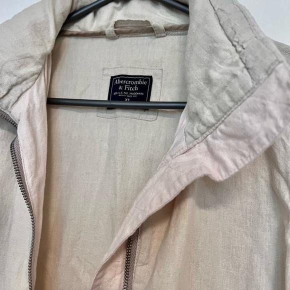A&F Women’s Beige Light Jacket | Size XS - Picture 4 of 4